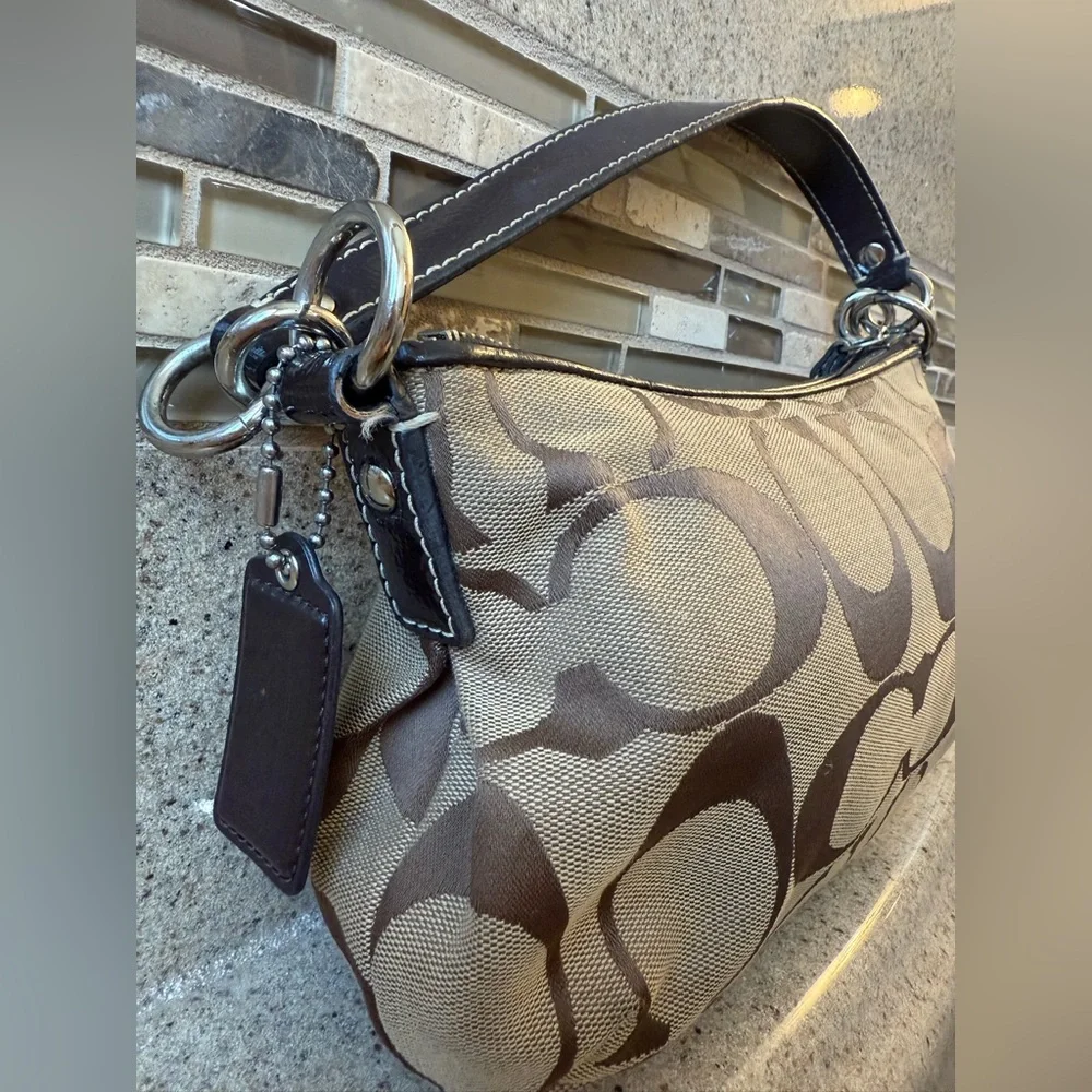 VTG Coach Brown/Tan Signature C Jacquard Shoulder Bag Purse - Picture 10 of 15